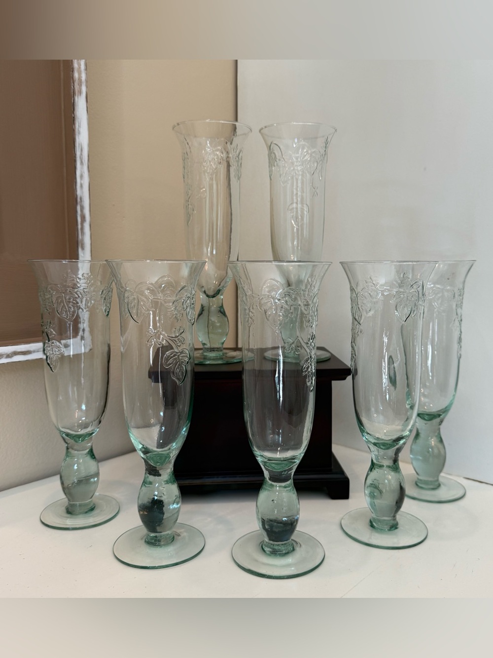 Vintage Light Green Embossed Leaf & Vine Champagne Flute Glass 8.5”